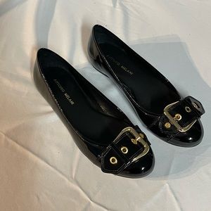 Antonio Melani Flats
